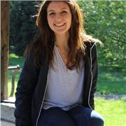 Etudiante en droit, titulaire d'un baccalauréat ES